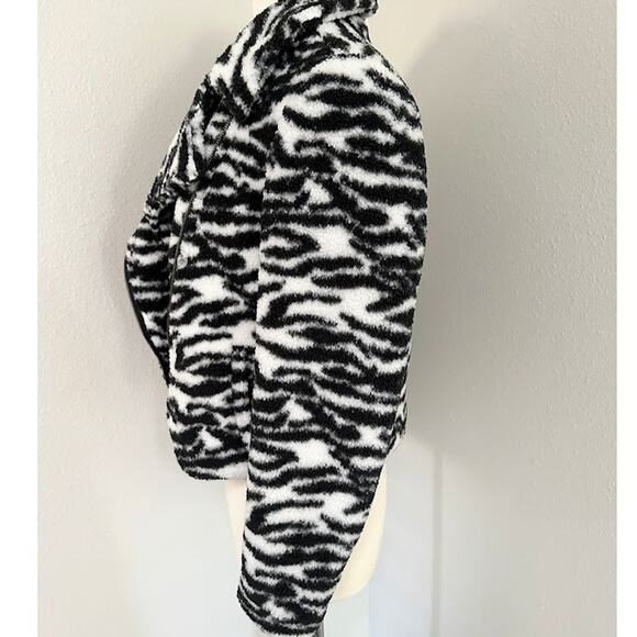 Sanctuary Abstract Moto Jacket Textured Tiger Teddy Fleece Black and White Small - Picture 5 of 8